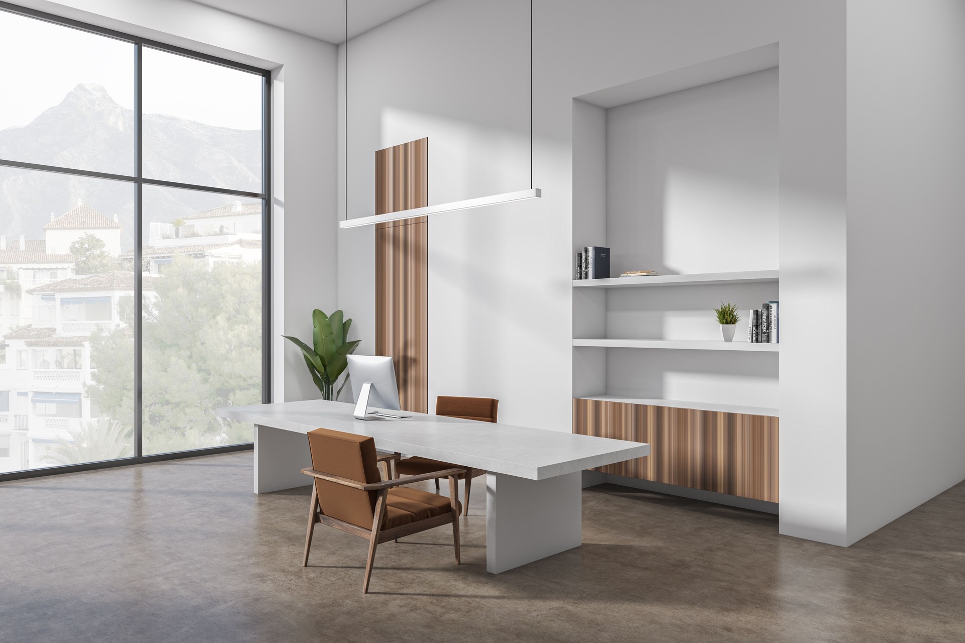 Interior de oficina ligero con sillas y escritorio, estante y ventana panorámica